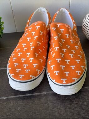 Row One Tennessee VOLS Orange Slip-On Canvas Sneakers Logo Men’s 11/Women’s 12.5